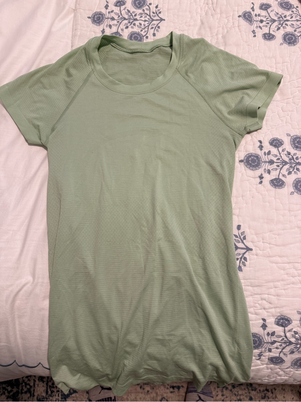 Lululemon Light Green Short Sleeve Womens Swiftly Tech Top